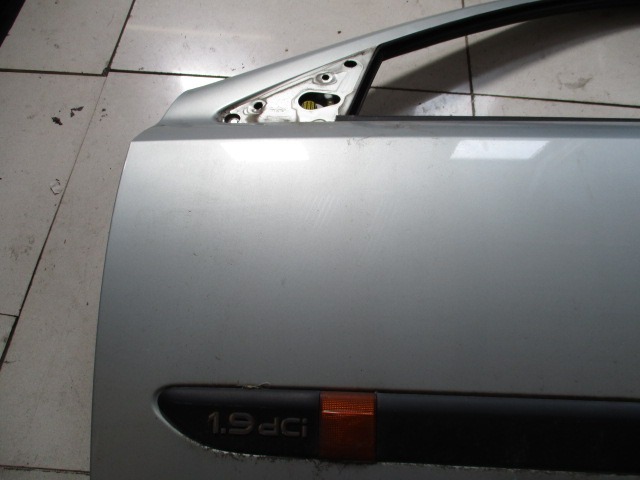 DOOR DRIVER DOOR LEFT FRONT OEM N. 7751472438 ORIGINAL PART ESED RENAULT LAGUNA MK2 BER/SW (11/2000 - 12/2004) DIESEL 19  YEAR OF CONSTRUCTION 2003