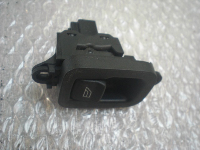 SWITCH WINDOW LIFTER OEM N. 30774163 ORIGINAL PART ESED VOLVO V50 (DAL 06/2007) DIESEL 16  YEAR OF CONSTRUCTION 2007
