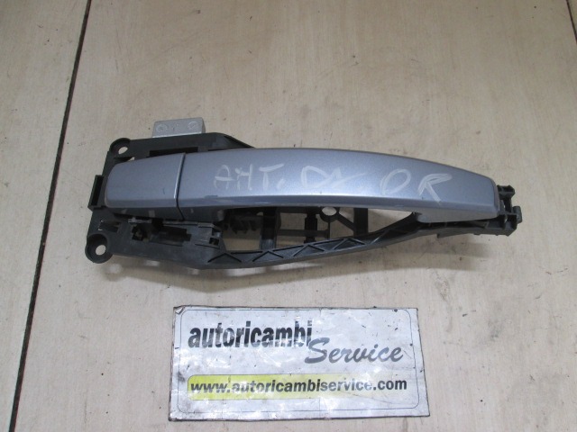 RIGHT FRONT DOOR HANDLE OEM N. 13142770 ORIGINAL PART ESED OPEL ZAFIRA B A05 M75 (2005 - 2008) DIESEL 19  YEAR OF CONSTRUCTION 2006