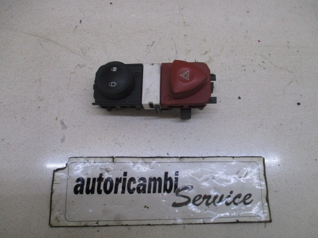SWITCH HAZARD WARNING/CENTRAL LCKNG SYST OEM N. 88040009 ORIGINAL PART ESED RENAULT SCENIC/GRAND SCENIC (2003 - 2009) DIESEL 19  YEAR OF CONSTRUCTION 2006