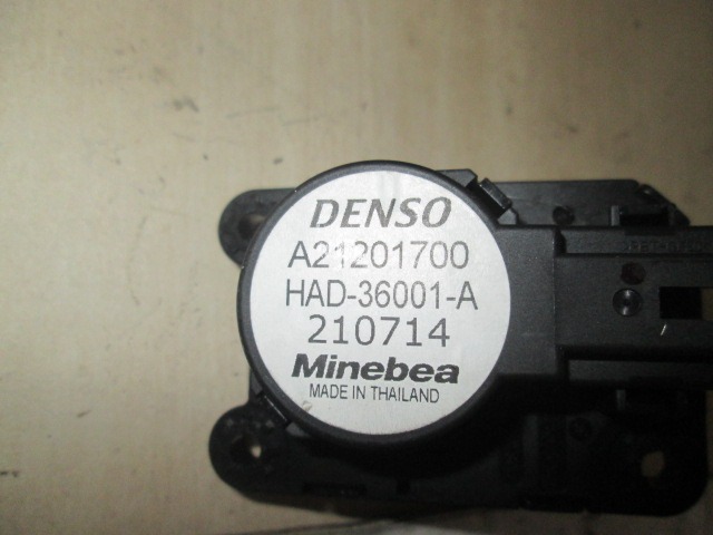 SET SMALL PARTS F AIR COND.ADJUST.LEVER OEM N. A21201700 ORIGINAL PART ESED RENAULT CAPTUR (DAL 2013) DIESEL 15  YEAR OF CONSTRUCTION 2014