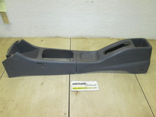 TUNNEL OBJECT HOLDER WITHOUT ARMREST OEM N. 5882137401 ORIGINAL PART ESED DAIHATSU TERIOS MK1 (1997 - 2005) BENZINA 13  YEAR OF CONSTRUCTION 1998
