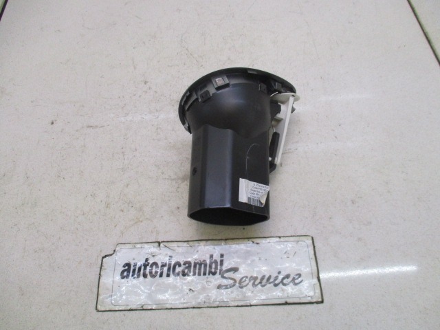 AIR OUTLET OEM N. D6216242 ORIGINAL PART ESED RENAULT CLIO (05/2009 - 2013) BENZINA/GPL 12  YEAR OF CONSTRUCTION 2012