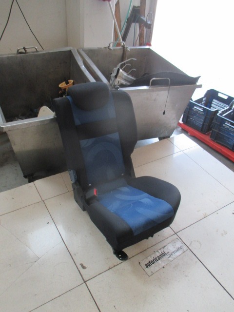 SEATS REAR  OEM N. 19918 SEDILE SDOPPIATO POSTERIORE TESSUTO ORIGINAL PART ESED HYUNDAI GETZ (02/2006 - 2008) DIESEL 15  YEAR OF CONSTRUCTION 2007