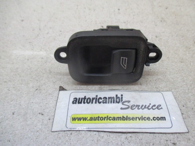 PUSH-BUTTON PANEL FRONT RIGHT OEM N. 3065844 ORIGINAL PART ESED VOLVO V50 (2004 - 05/2007) DIESEL 20  YEAR OF CONSTRUCTION 2005