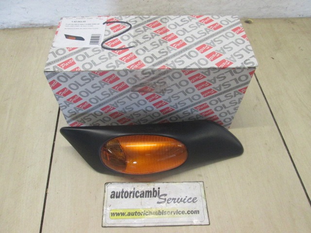 ADDITIONAL TURN INDICATOR LAMP OEM N. 14206200 ORIGINAL PART ESED IVECO DAILY MK3 (1999 - 2006)DIESEL 28  YEAR OF CONSTRUCTION 2000