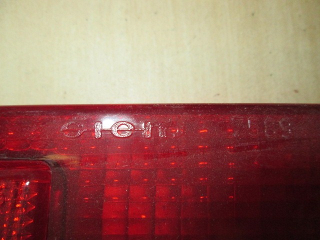 TAIL LIGHT, RIGHT OEM N. 44180532 ORIGINAL PART ESED FIAT 127 (1971 - 1987)BENZINA 9  YEAR OF CONSTRUCTION 1971