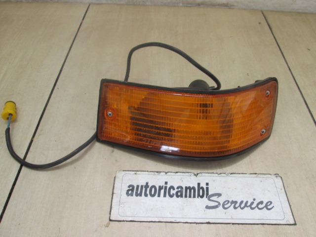 ADDITIONAL TURN INDICATOR LAMP OEM N. 15709000 ORIGINAL PART ESED BMW SERIE 5 E28 (1981 - 1987)BENZINA 20  YEAR OF CONSTRUCTION 1981
