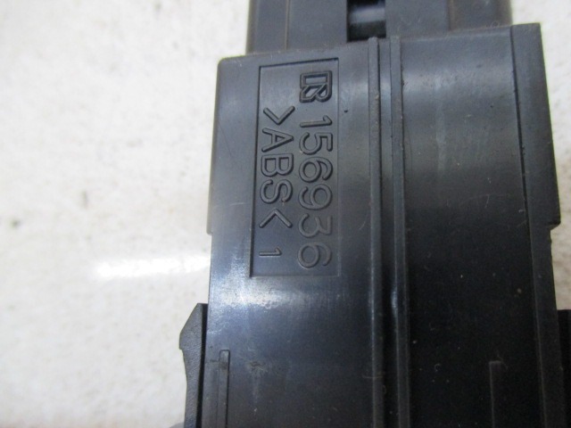 VARIOUS SWITCHES OEM N. 156936 ORIGINAL PART ESED TOYOTA AVENSIS VERSO (2001 - 2004) DIESEL 20  YEAR OF CONSTRUCTION 2002
