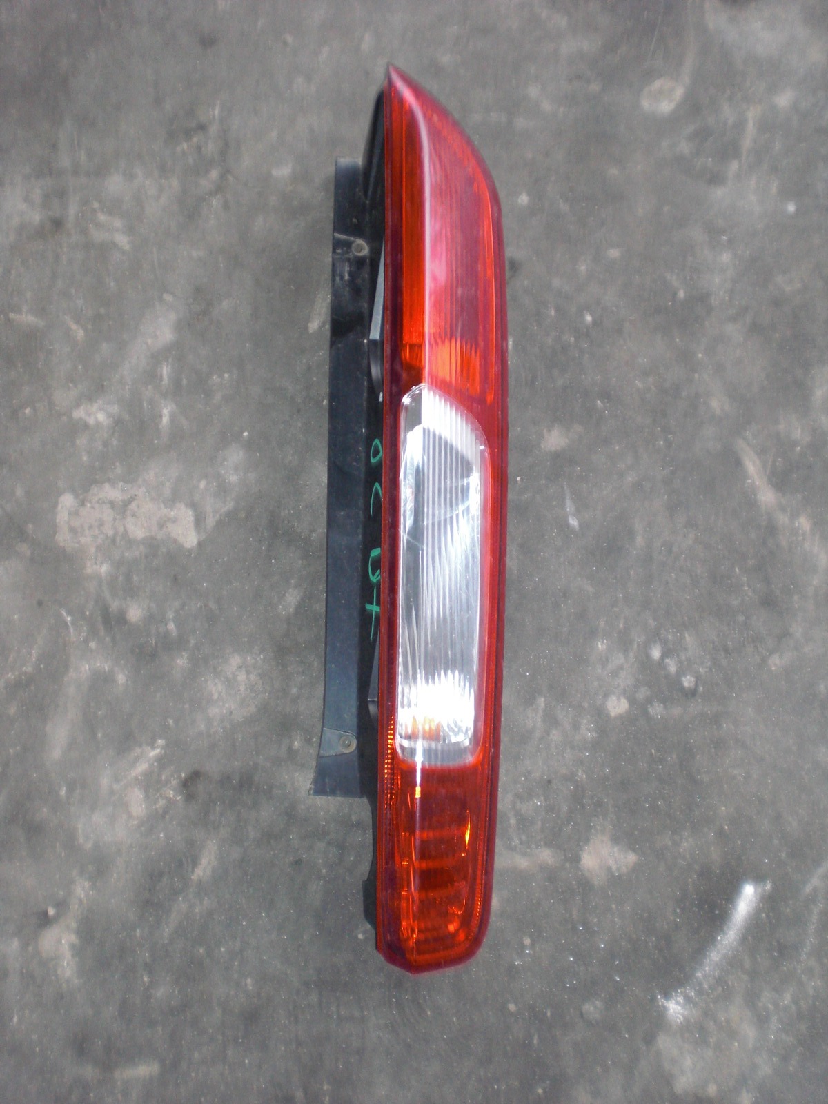 TAIL LIGHT, RIGHT OEM N.  ORIGINAL PART ESED FORD FOCUS BER/SW (2005 - 2008) DIESEL 18  YEAR OF CONSTRUCTION 2005