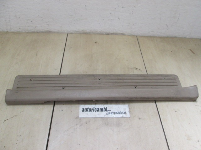 TRIM PANEL LEG ROOM OEM N. 897803006Y ORIGINAL PART ESED ISUZU TROOPER 3000 (2001 - 2003) DIESEL 30  YEAR OF CONSTRUCTION 2001