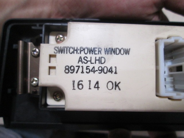 SWITCH WINDOW LIFTER OEM N. 8971549041 ORIGINAL PART ESED ISUZU TROOPER 3000 (2001 - 2003) DIESEL 30  YEAR OF CONSTRUCTION 2001