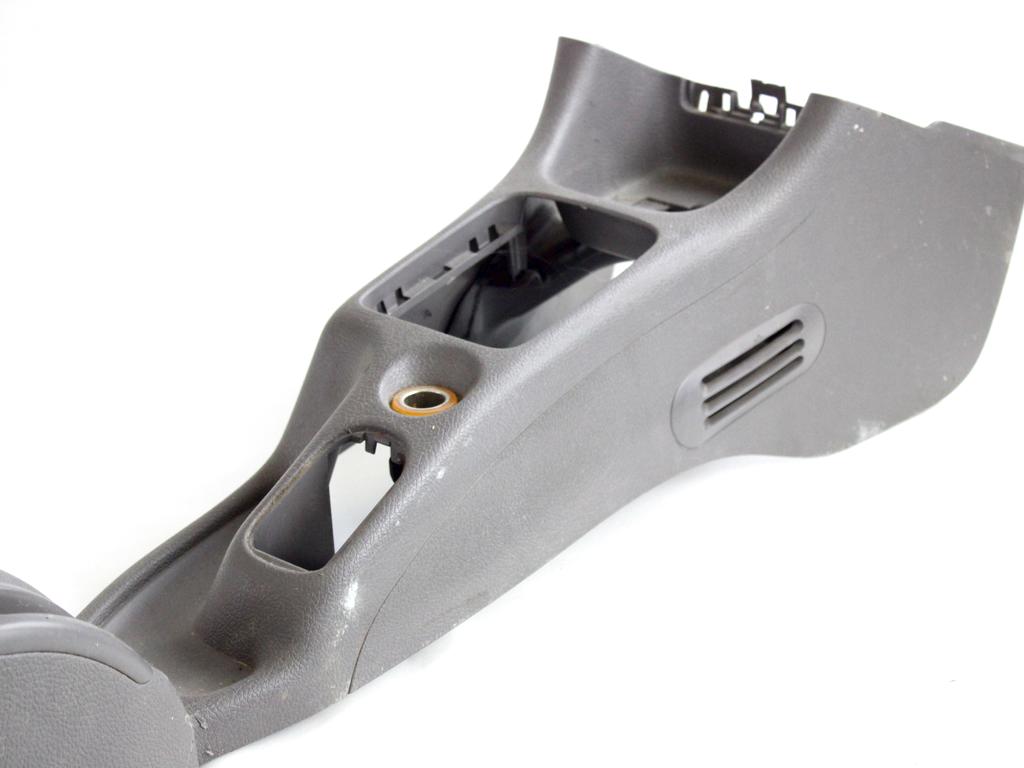 TUNNEL OBJECT HOLDER WITHOUT ARMREST OEM N. 9,63E+11 ORIGINAL PART ESED PEUGEOT 206 / 206 CC (2003 - 10/2008) DIESEL 14  YEAR OF CONSTRUCTION 2004