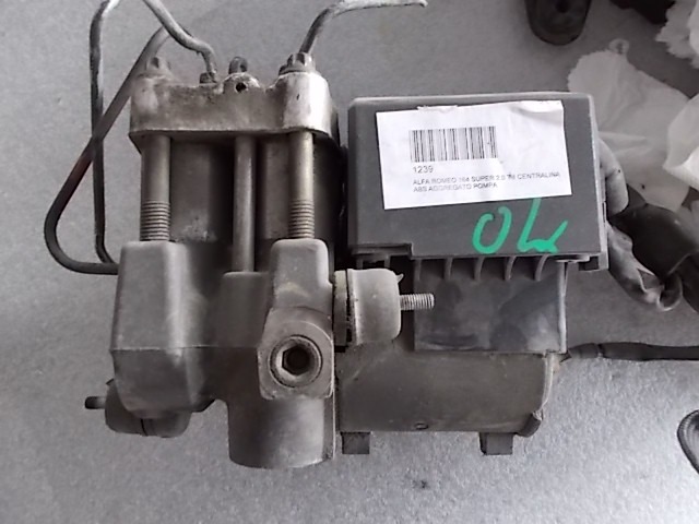 HYDRO UNIT DXC OEM N.  SPARE PART USED CAR ALFA ROMEO 164 (1987 - 1998) DISPLACEMENT 20 BENZINA YEAR OF CONSTRUCTION 1995