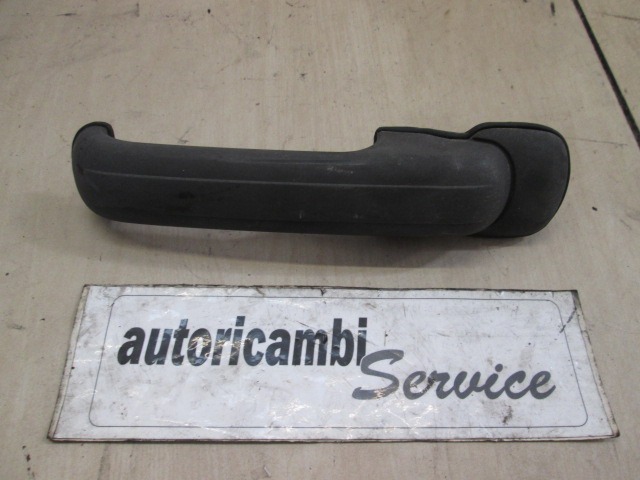 LEFT FRONT DOOR HANDLE OEM N. 0114DG0030N ORIGINAL PART ESED MAHINDRA GOA (DAL 2010) DIESEL 25  YEAR OF CONSTRUCTION 2010