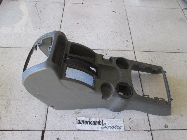TUNNEL OBJECT HOLDER WITHOUT ARMREST OEM N. 0112BG1150A ORIGINAL PART ESED MAHINDRA GOA (DAL 2010) DIESEL 25  YEAR OF CONSTRUCTION 2010