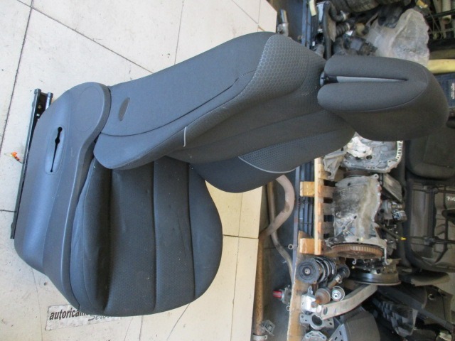 SEAT FRONT PASSENGER SIDE RIGHT / AIRBAG OEM N. 17734 SEDILE ANTERIORE DESTRO TESSUTO ORIGINAL PART ESED RENAULT MEGANE BER/GRANDTOUR  (10/2002 - 02/2006) DIESEL 19  YEAR OF CONSTRUCTION 2004