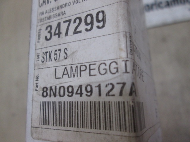 ADDITIONAL TURN INDICATOR LAMP OEM N.  ORIGINAL PART ESED AUDI A8 D2/4D (1994 - 2002) BENZINA 42  YEAR OF CONSTRUCTION