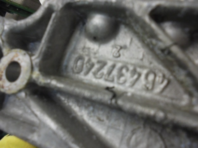 ENGINE SUPPORT OEM N. 46437240 ORIGINAL PART ESED FIAT DOBLO MK1 (2000 - 2004) DIESEL 19  YEAR OF CONSTRUCTION 2004