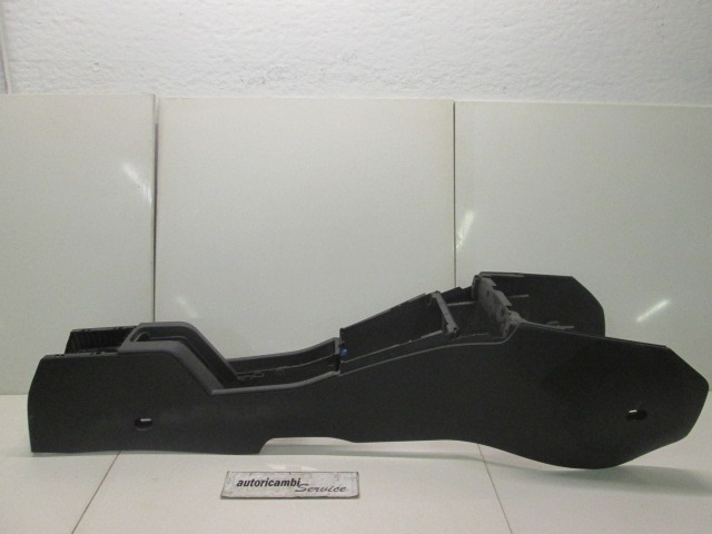 TUNNEL OBJECT HOLDER WITHOUT ARMREST OEM N. 331985437 ORIGINAL PART ESED OPEL ASTRA H L48,L08,L35,L67 5P/3P/SW (2004 - 2007) DIESEL 17  YEAR OF CONSTRUCTION 2006