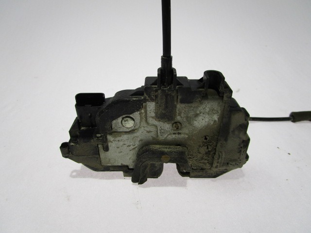 CENTRAL LOCKING OF THE RIGHT FRONT DOOR OEM N. 8200300125 ORIGINAL PART ESED RENAULT CLIO (2005 - 05/2009) DIESEL 15  YEAR OF CONSTRUCTION 2007