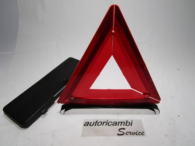 WARNING TRIANGLE/FIRST AID KIT/-CUSHION OEM N. 27R034047 ORIGINAL PART ESED OPEL ASTRA H L48,L08,L35,L67 5P/3P/SW (2004 - 2007) DIESEL 17  YEAR OF CONSTRUCTION 2006