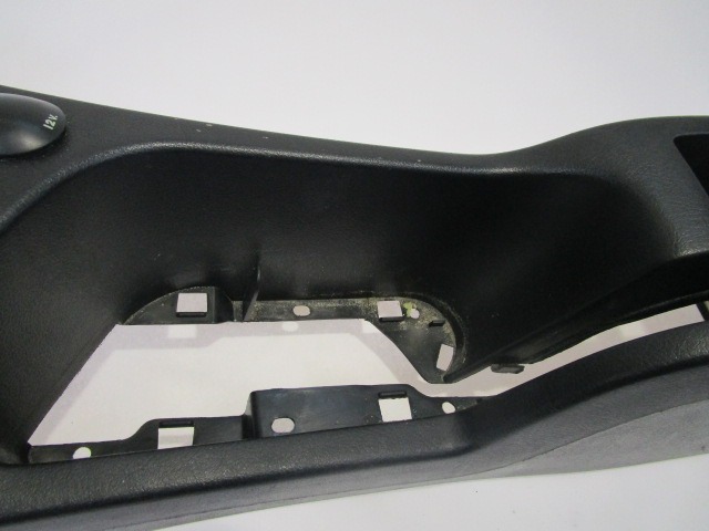 TUNNEL OBJECT HOLDER WITHOUT ARMREST OEM N. 9634496677 ORIGINAL PART ESED PEUGEOT 307 BER/SW/CABRIO (2001 - 2009) DIESEL 16  YEAR OF CONSTRUCTION 2007