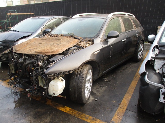OEM N.  SPARE PART USED CAR ALFA ROMEO 159 939 BER/SW (2005 - 2013)  DISPLACEMENT DIESEL 2,4 YEAR OF CONSTRUCTION 2007