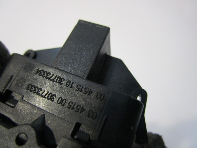 VARIOUS SWITCHES OEM N. 30773333 ORIGINAL PART ESED VOLVO V50 (DAL 06/2007) DIESEL 20  YEAR OF CONSTRUCTION 2007