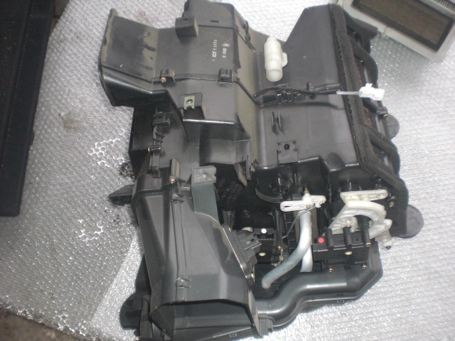 HEATER CORE UNIT BOX COMPLETE WITH CASE . OEM N.  ORIGINAL PART ESED MAZDA 6 GG GY (2003-2008) DIESEL 20  YEAR OF CONSTRUCTION 2005