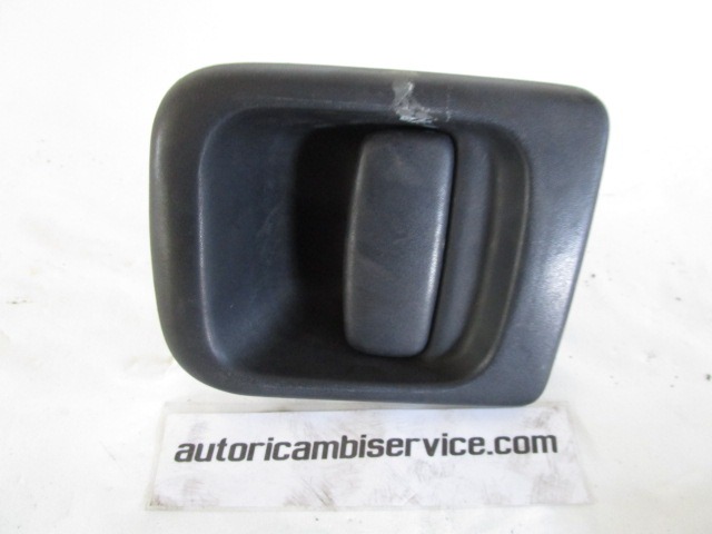 LEFT FRONT DOOR HANDLE OEM N. 7700352488 ORIGINAL PART ESED RENAULT MASTER (2003 - 2010) DIESEL 25  YEAR OF CONSTRUCTION 2010