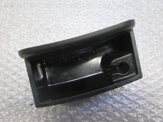 ASHTRAY INSERT OEM N. A2518100030 ORIGINAL PART ESED MERCEDES CLASSE R W251 RESTYLING (2010 - 2013)DIESEL 30  YEAR OF CONSTRUCTION 2011