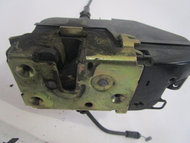 CENTRAL LOCKING OF THE RIGHT FRONT DOOR OEM N. 8200119121 ORIGINAL PART ESED RENAULT SCENIC/GRAND SCENIC (2003 - 2009) DIESEL 15  YEAR OF CONSTRUCTION 2004