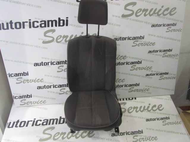 SEAT FRONT DRIVER SIDE LEFT . OEM N. 17443 146 SEDILE ANTERIORE SINISTRO TESSUTO ORIGINAL PART ESED RENAULT SCENIC/GRAND SCENIC (2003 - 2009) DIESEL 15  YEAR OF CONSTRUCTION 2004