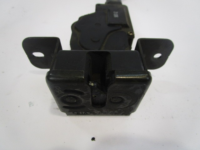 TRUNK LID LOCK OEM N. 87130-3E000 ORIGINAL PART ESED KIA SORENTO (2002 - 2009) DIESEL 25  YEAR OF CONSTRUCTION 2003