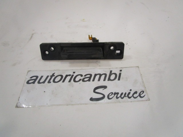 BOOT LID/TAILGATE PUSH-BUTTON OEM N. 812603 ORIGINAL PART ESED KIA SORENTO (2002 - 2009) DIESEL 25  YEAR OF CONSTRUCTION 2003