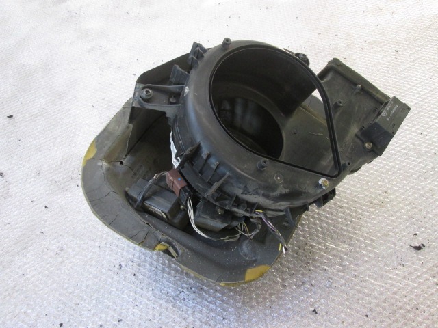 HEATER CORE UNIT BOX COMPLETE WITH CASE . OEM N. 8200037902 ORIGINAL PART ESED RENAULT MASTER (1997- 2003) DIESEL 25  YEAR OF CONSTRUCTION 2000