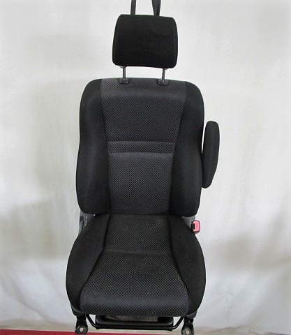 SEAT FRONT PASSENGER SIDE RIGHT / AIRBAG OEM N. SEDILE ANTERIORE DESTRO TESSUTO ORIGINAL PART ESED TOYOTA COROLLA VERSO (2001 - 2004) BENZINA 18  YEAR OF CONSTRUCTION 2003