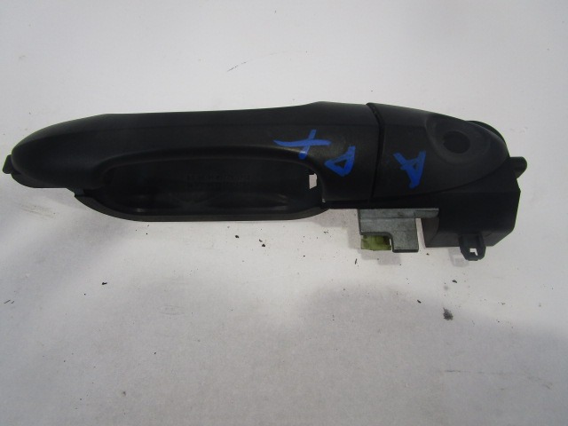 RIGHT FRONT DOOR HANDLE OEM N. 1107182 XS41-A224A36-AH ORIGINAL PART ESED FORD FOCUS  BER/SW (2001-2005) BENZINA 16  YEAR OF CONSTRUCTION 2002