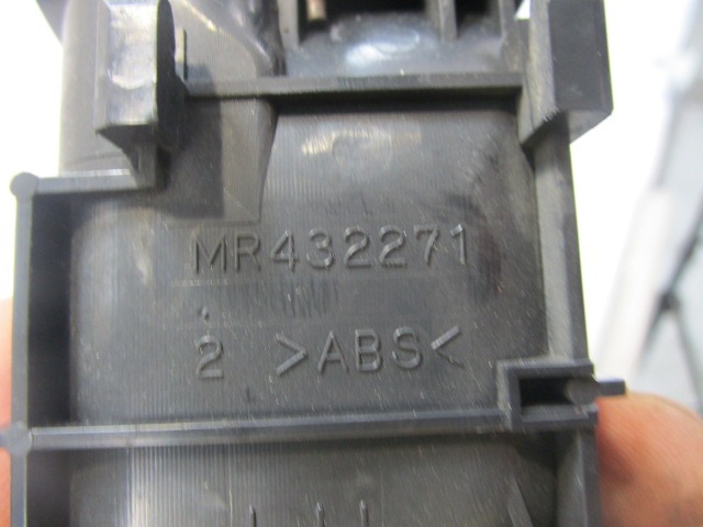 DOOR HANDLE INSIDE OEM N. MR432271 ORIGINAL PART ESED MITSUBISHI PAJERO V60 (2000 - 2007) DIESEL 32  YEAR OF CONSTRUCTION 2002