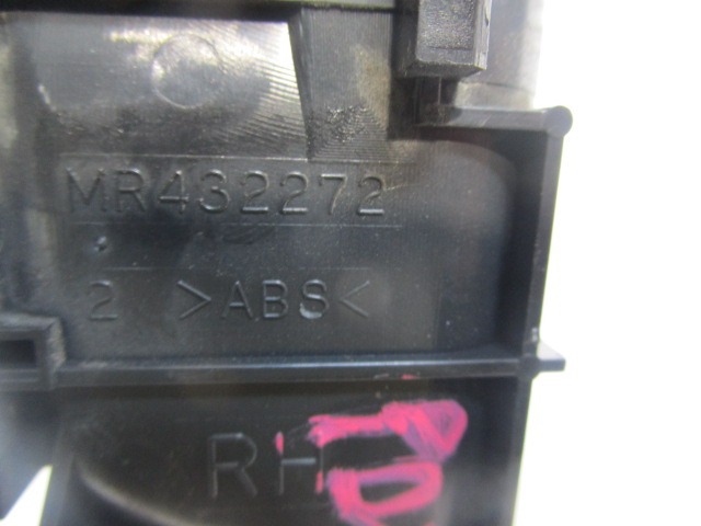 DOOR HANDLE INSIDE OEM N. MR432272 ORIGINAL PART ESED MITSUBISHI PAJERO V60 (2000 - 2007) DIESEL 32  YEAR OF CONSTRUCTION 2002