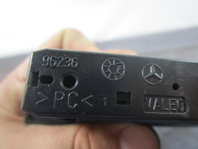 BOARD COMPUTER OEM N. A0005428923 ORIGINAL PART ESED MERCEDES CLASSE S W220 (1998 - 2006)BENZINA 50  YEAR OF CONSTRUCTION 1999