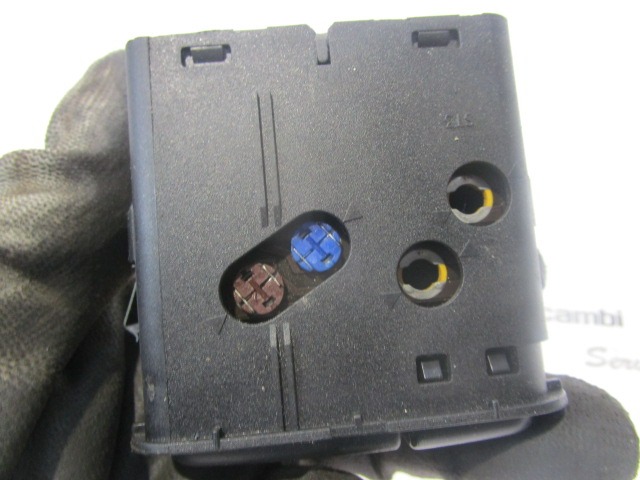 VARIOUS SWITCHES OEM N. YUG101820 ORIGINAL PART ESED ROVER 400 (1995 - 1999) BENZINA 14  YEAR OF CONSTRUCTION 1998