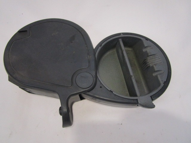 ASHTRAY INSERT OEM N. 0004238V002 ORIGINAL PART ESED SMART CITY-COUPE/FORTWO/CABRIO W450 (1998 - 2007) BENZINA 7  YEAR OF CONSTRUCTION 2003
