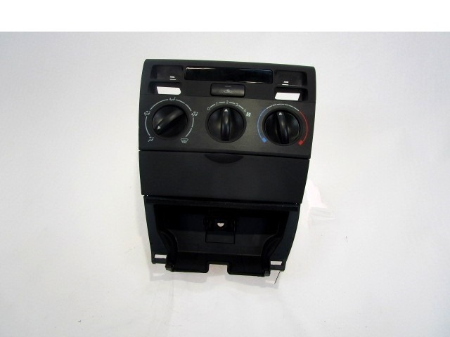 AIR CONDITIONING CONTROL OEM N. 5590002141 ORIGINAL PART ESED TOYOTA COROLLA E120/E130 (2000 - 2006) DIESEL 14  YEAR OF CONSTRUCTION 2006