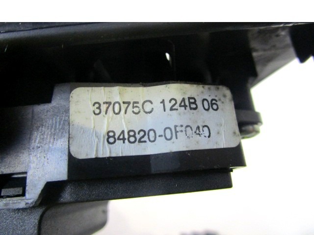 SWITCH WINDOW LIFTER OEM N. 84802-02271 ORIGINAL PART ESED TOYOTA COROLLA E120/E130 (2000 - 2006) DIESEL 14  YEAR OF CONSTRUCTION 2006