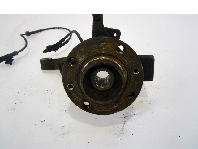CARRIER, LEFT / WHEEL HUB WITH BEARING, FRONT OEM N. 8200345944 402022048R ORIGINAL PART ESED RENAULT CLIO (05/2009 - 2013) BENZINA 12  YEAR OF CONSTRUCTION 2012