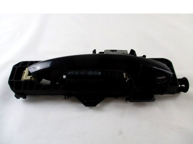 RIGHT FRONT DOOR HANDLE OEM N. A2047600834 ORIGINAL PART ESED MERCEDES CLASSE C W204 BER/SW (2007 - 2011) DIESEL 22  YEAR OF CONSTRUCTION 2008