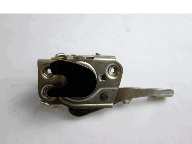 CENTRAL LOCKING OF THE RIGHT FRONT DOOR OEM N. 40/123 ORIGINAL PART ESED FIAT 126 (1972 - 1991)BENZINA 6  YEAR OF CONSTRUCTION 1976