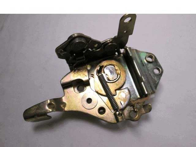 CENTRAL LOCKING OF THE RIGHT FRONT DOOR OEM N. 40/184 ORIGINAL PART ESED FIAT REGATA (1986 - 1990)DIESEL 17  YEAR OF CONSTRUCTION 1986